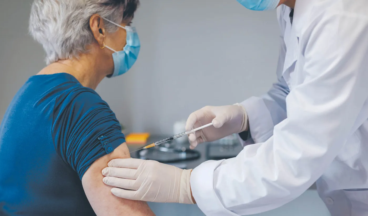 Osoby z deficytami odporności powinny być jak najszybciej zaszczepione przeciw COVID-19