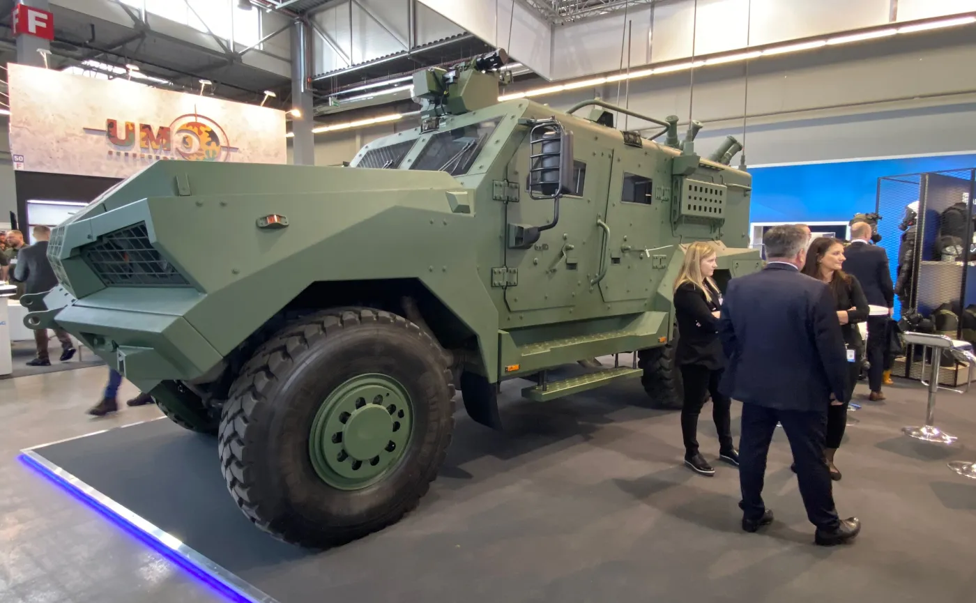 autosan-4x4-czyli-taktyczny-pojazd-wielozadaniowy-z-huty-stalowa-wola-37442783.jpg