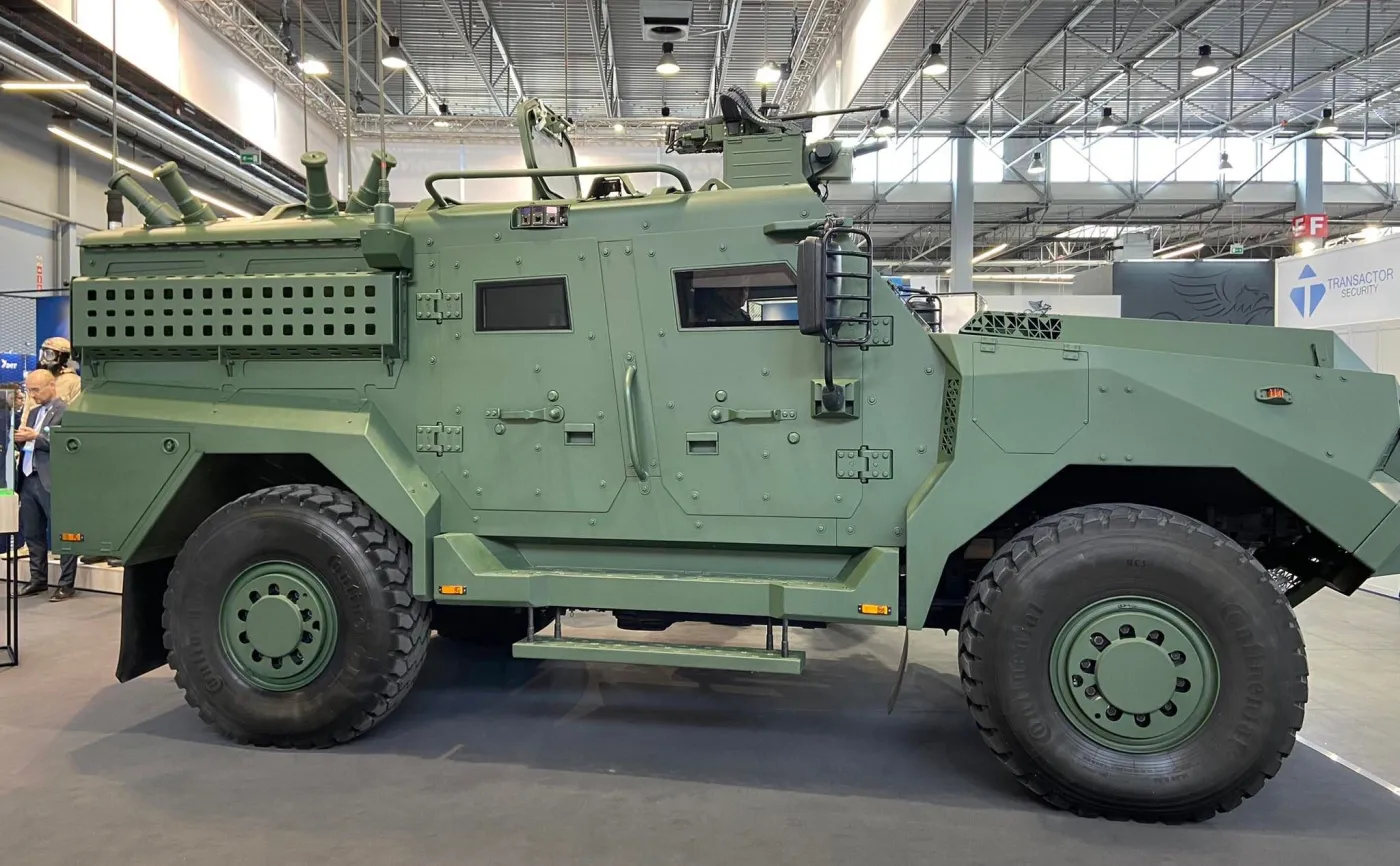 autosan-4x4-czyli-taktyczny-pojazd-wielozadaniowy-z-huty-stalowa-wola-37443163.jpg