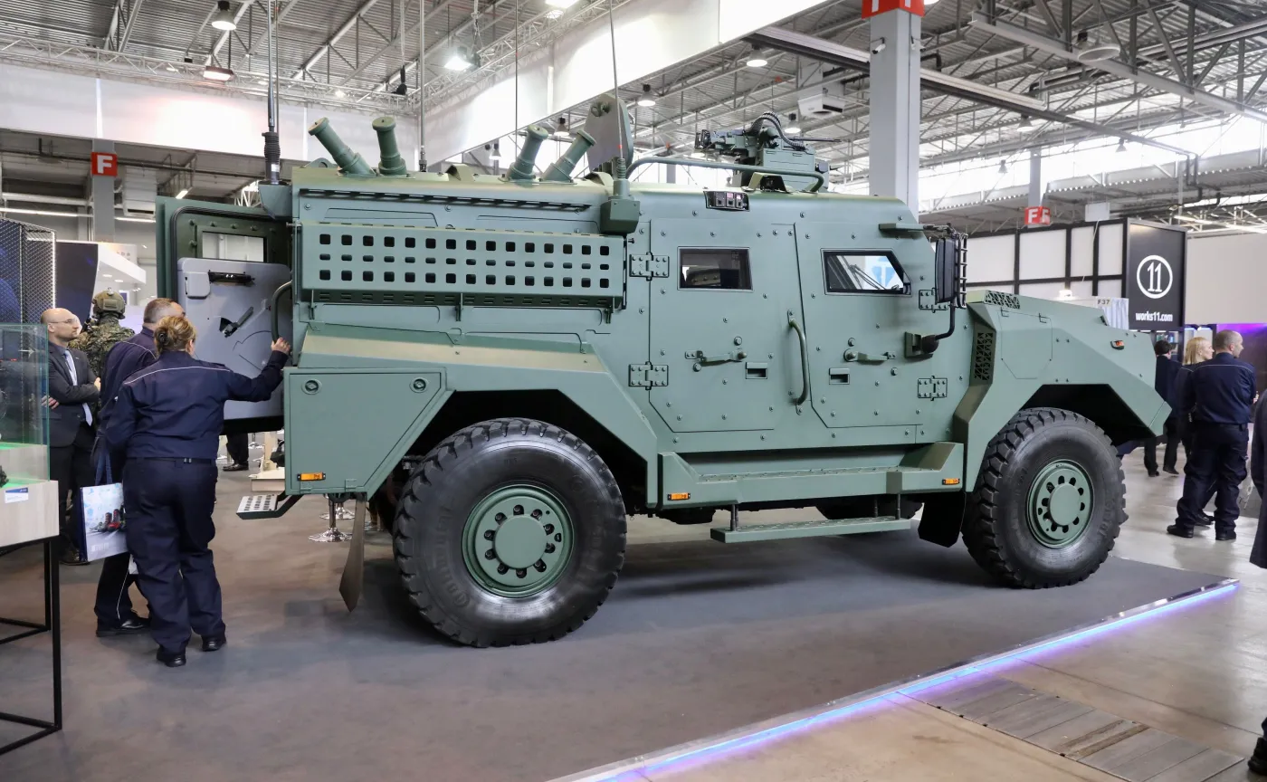 autosan-4x4-czyli-taktyczny-pojazd-wielozadaniowy-z-huty-stalowa-wola-37443622.jpg