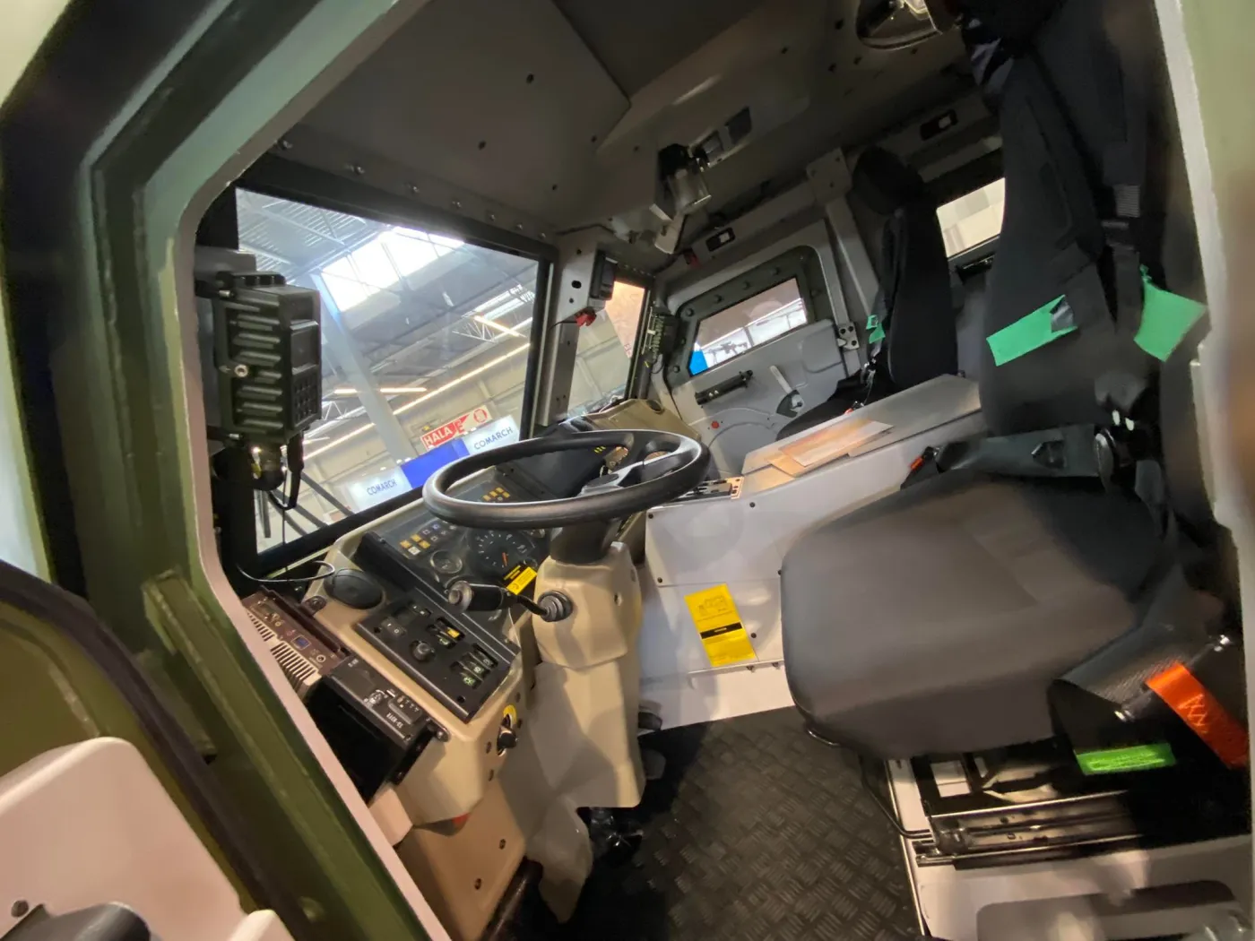 autosan-4x4-czyli-taktyczny-pojazd-wielozadaniowy-z-huty-stalowa-wola-37443143.jpg