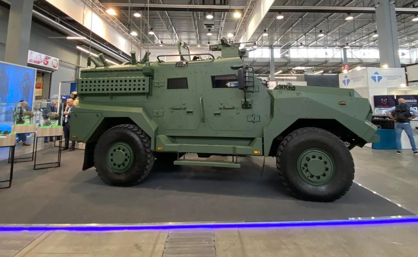 autosan-4x4-czyli-taktyczny-pojazd-wielozadaniowy-z-huty-stalowa-wola-37443181.jpg