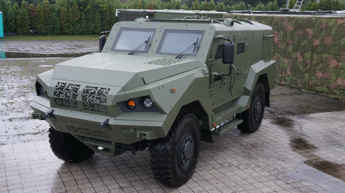 autosan-4x4-czyli-taktyczny-pojazd-wielozadaniowy-z-huty-stalowa-wola-37516876.jpg