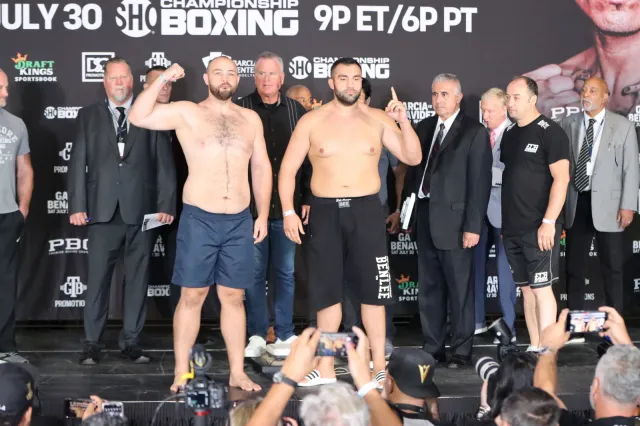 Adam Kownacki przegrał bokserską walkę z Turkiem Demirezenem