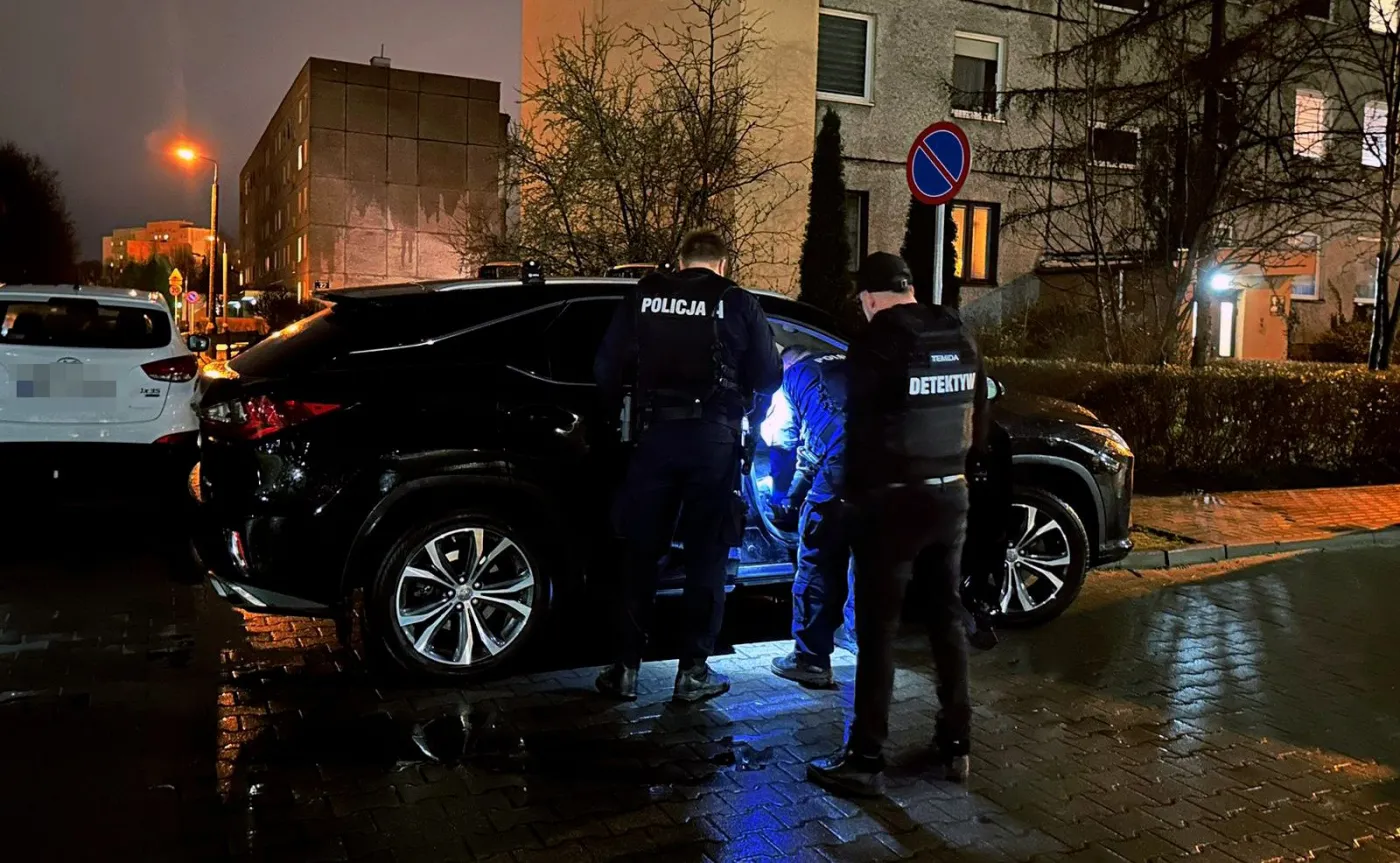 Lexus z Ukrainy skradziony na game boya w Polsce. Auto wytropił łowca Lamborghini z Dubaju [NOWE FAKTY]