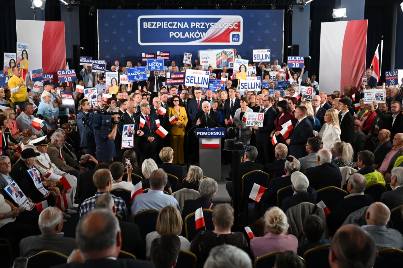 WYBORY 2023. PiS ucieka PO. NAJNOWSZY SONDAŻ