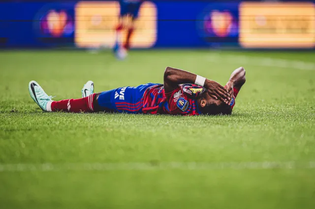 Zła wiadomość dla Rakowa. John Yeboah wrócił do Częstochowy z kontuzją