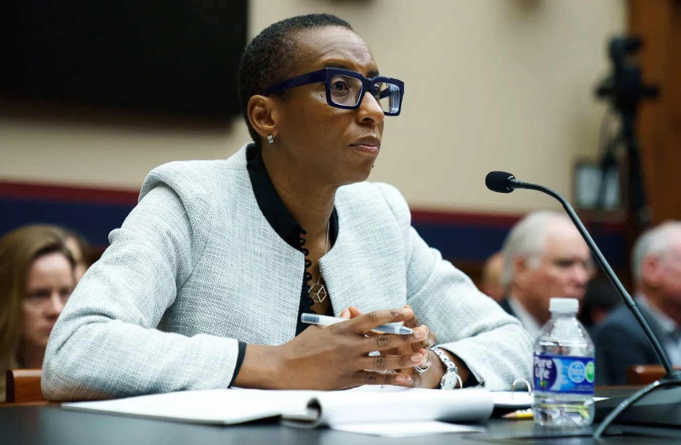 Prezydent Harvardu ustępuje ze stanowiska. W tle oskarżenia o plagiat i antysemityzm