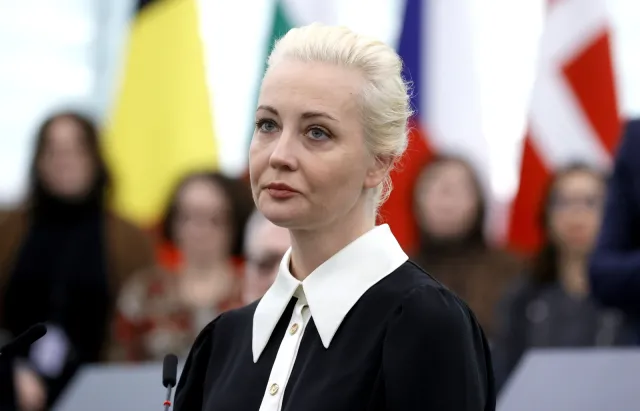 Julia Nawalna pożegnała męża. Podziękowała za "trzy ostatnie lata szczęścia" [WIDEO]