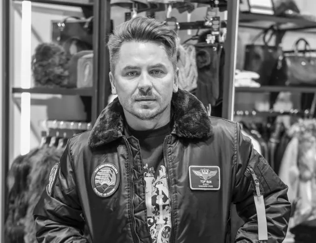 Znany stylista gwiazd nie żyje. "Śmierć nastąpiła po dłuższym pobycie w szpitalu"