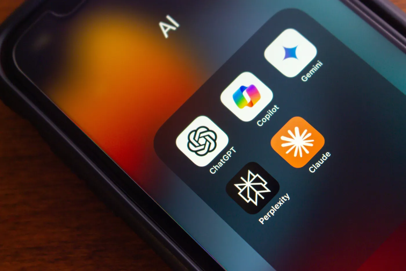 Sztuczna inteligencja rozbiła bank. 39 proc. organizacji wykorzystuje jej rozwiązania