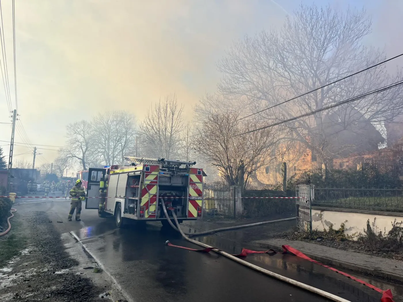 Seria wybuchów i wielki pożar. Akcja kontrterrorystów na Dolnym Śląsku