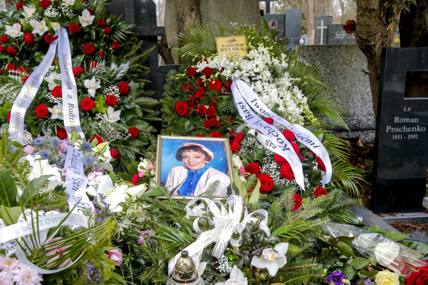 barbara-rylska-zostala-pochowana-na-cmentarzu-brodnowskim-miala-89-lat-38392176.jpg