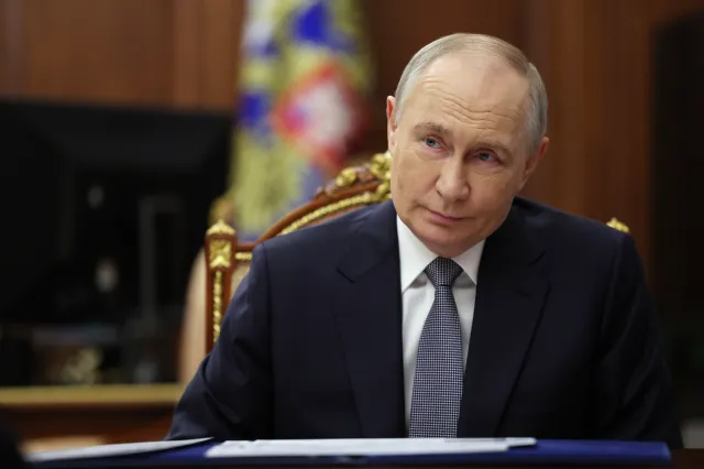 Putin ma powód do świętowania. Na Kremlu wystrzeliły korki od szampana