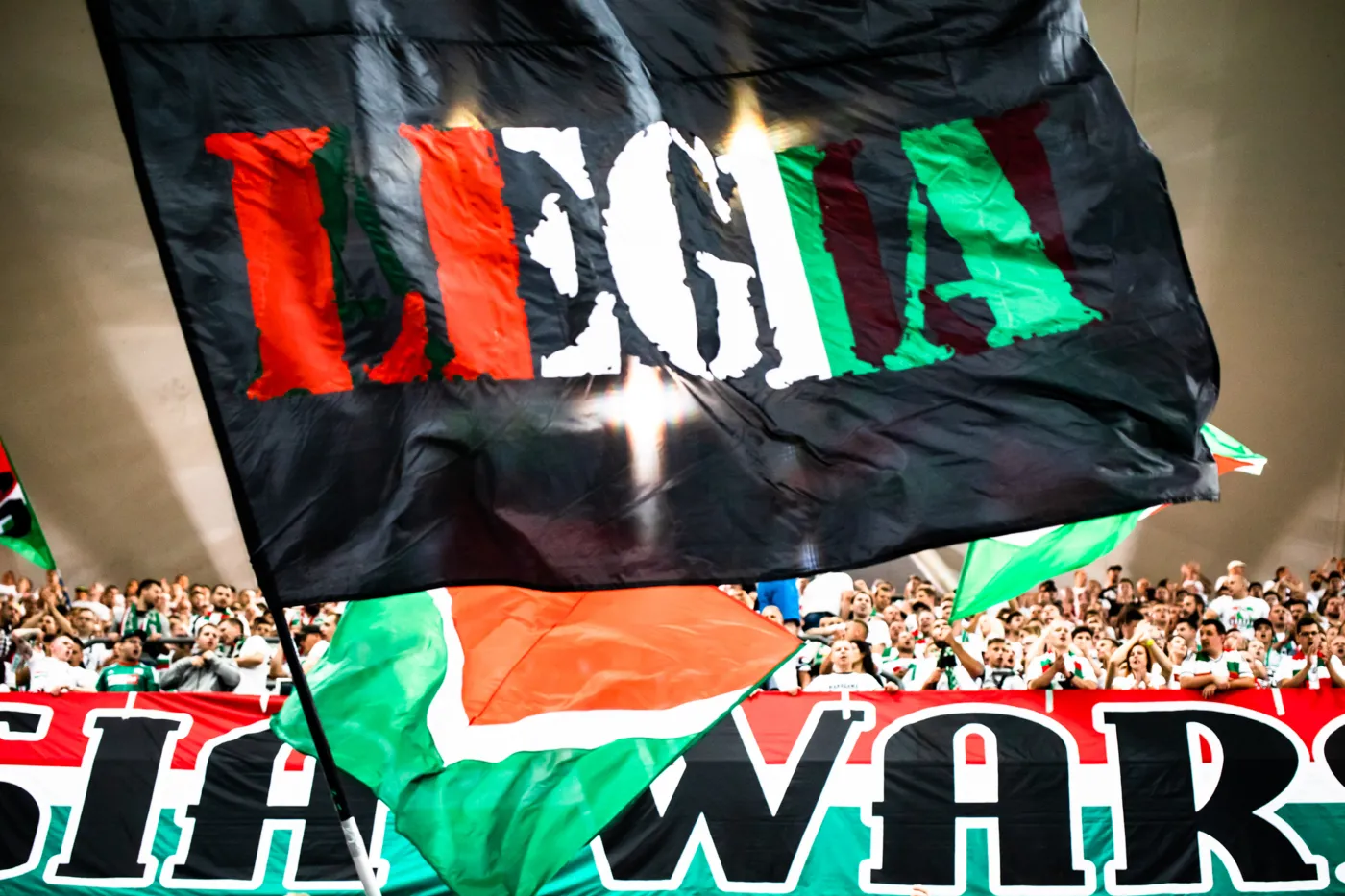 Kibic Legii Warszawa brutalnie pobił na meczu obywatela Ukrainy