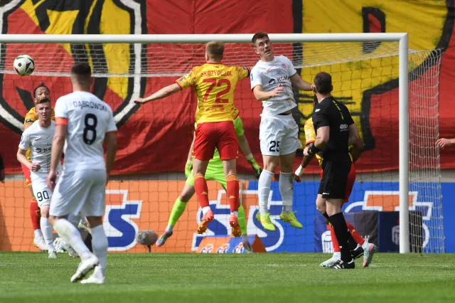 Sensacja! Jagiellonia przegrała z broniącym się przed spadkiem Zagłębiem