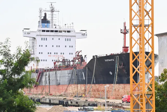 Rosyjski statek utknął w porcie w Gdyni. Już nie będzie straszył