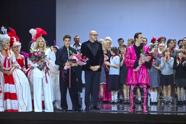 Wielka gala 200-lecia Teatru Wielkiego. Gwiazdy w olśniewających kreacjach, wśród nich Marta Nawrocka [FOTO]