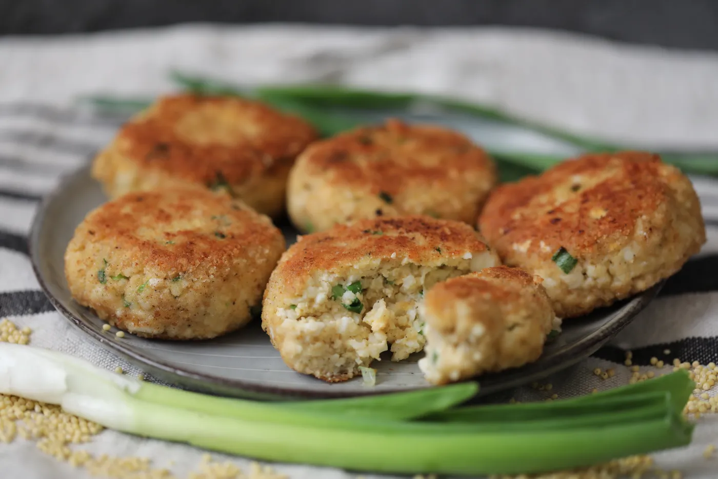 Pyszny obiad na Popielec. Podajemy przepis, Ty gotujesz.  Kotlety jajeczne puszyste i chrupiące