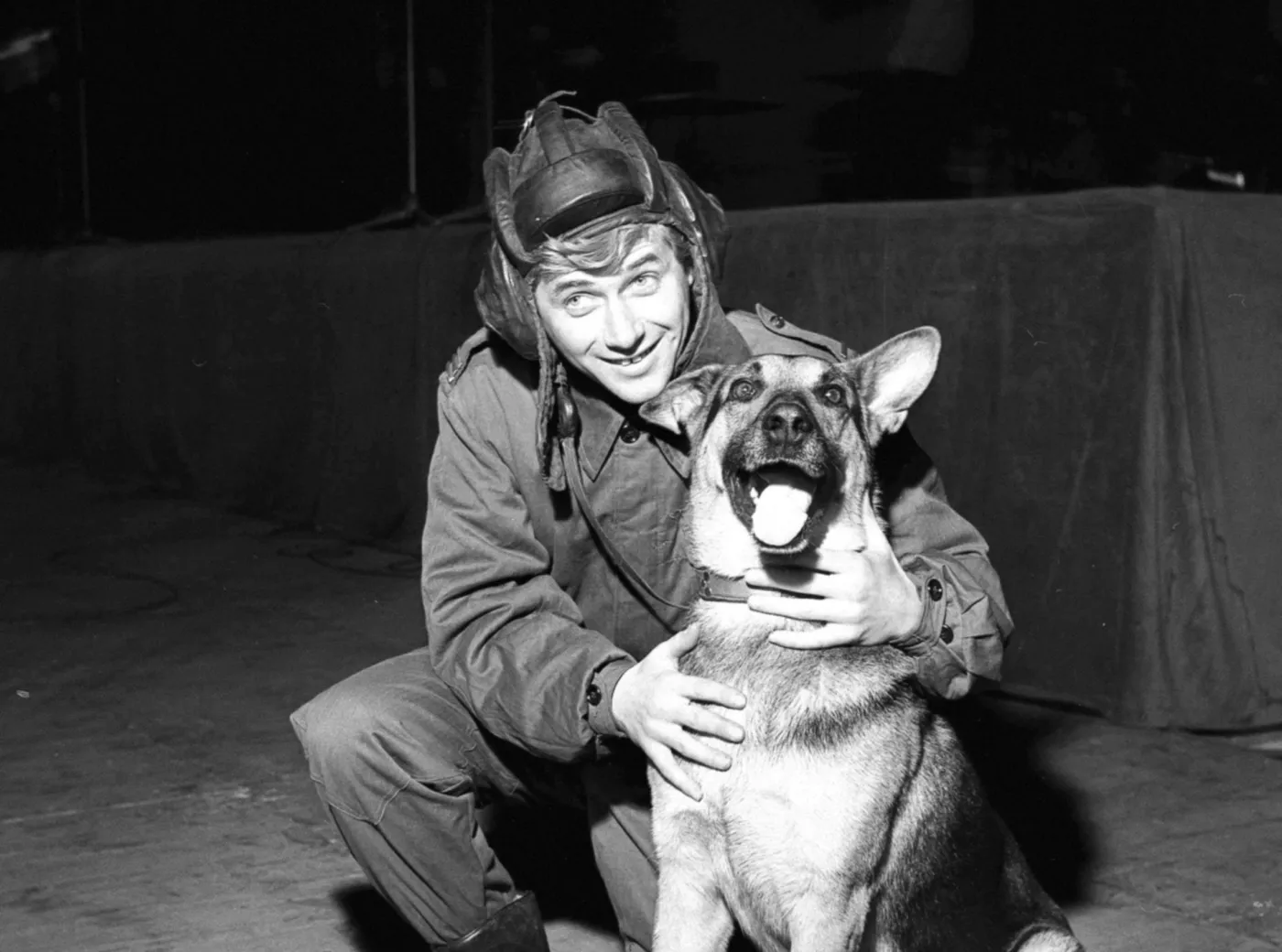 Najbardziej znany pies czasów PRL. Jak trafił na plan kultowego serialu?