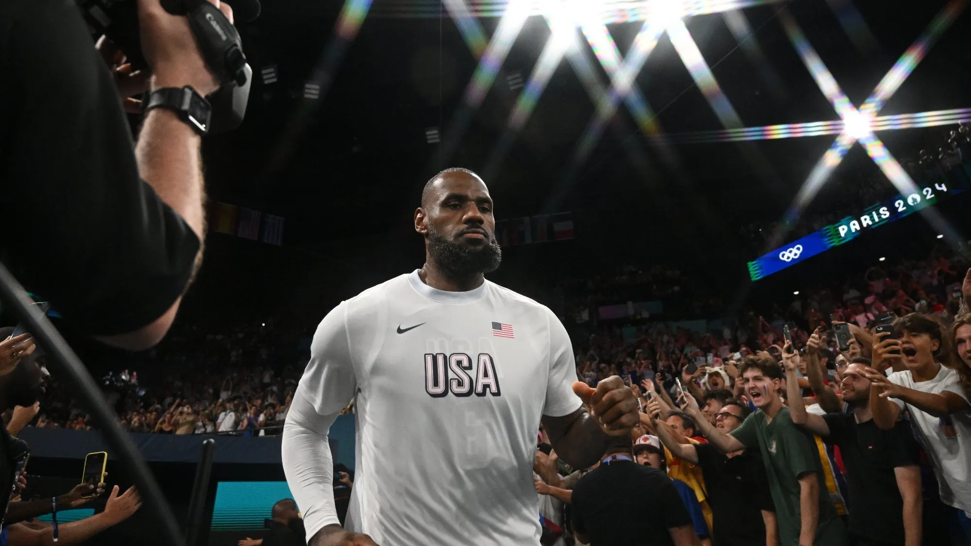 LeBron James koszykarzem Philadelphia 76ers. Podpisał dwuletni kontrakt