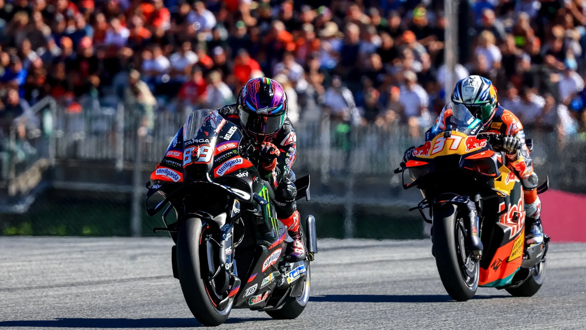 Pedro Acosta triumfuje w Austrii. Pierwsze zwycięstwo Hiszpana w MotoGP
