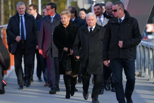 PiS z największym elektoratem, "sufit" Hołowni. A co z KO? SONDAŻ