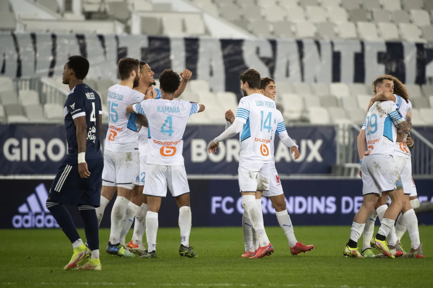 Historyczne zwycięstwo Olympique Marsylia. Milik z koronawirusem