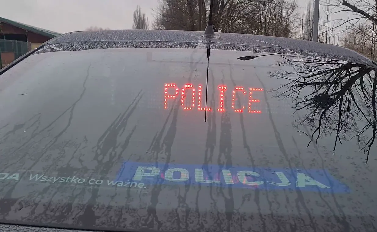 skoda-superb-policja-ma-nowy-nieoznakowany-radiowoz-z-wideorejestratorem-37332865.jpg