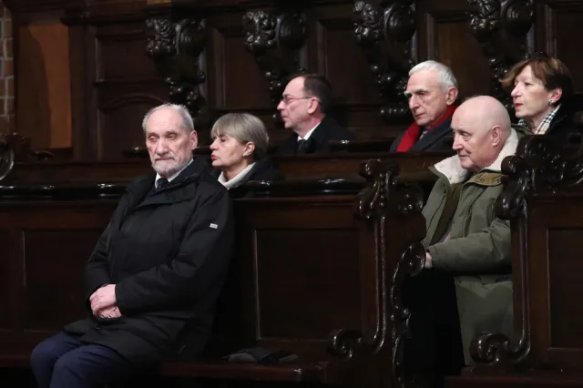 Macierewicz: Pierwszym atakiem terrorystycznym Rosji na państwo UE był zamach smoleński