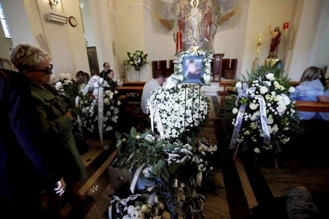 Pogrzeb ośmioletniego Kamila zgromadził setki mieszkańców Częstochowy