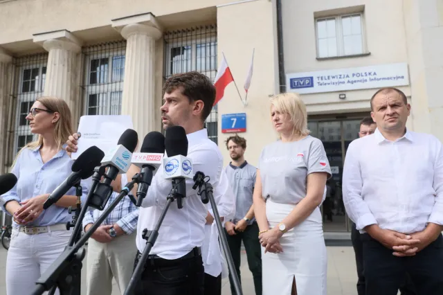 Szafarowicz przyszedł na konferencję Agrounii. Kołodziejczak zagroził mu pozwem w trybie wyborczym