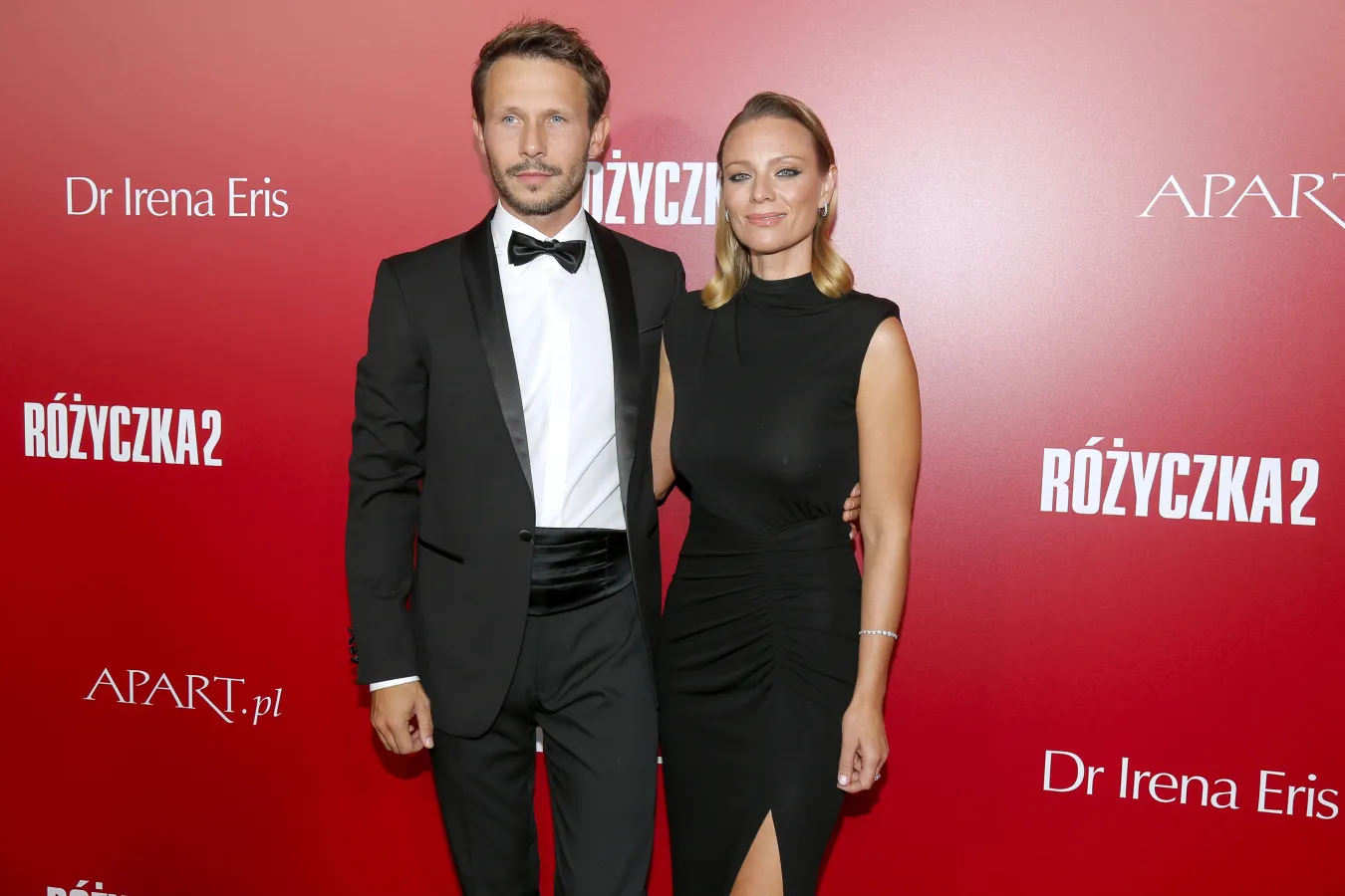 Premiera "Różyczki 2". Boczarska w objęciach Banasiuka, zarośnięty Więckiewicz [FOTO]