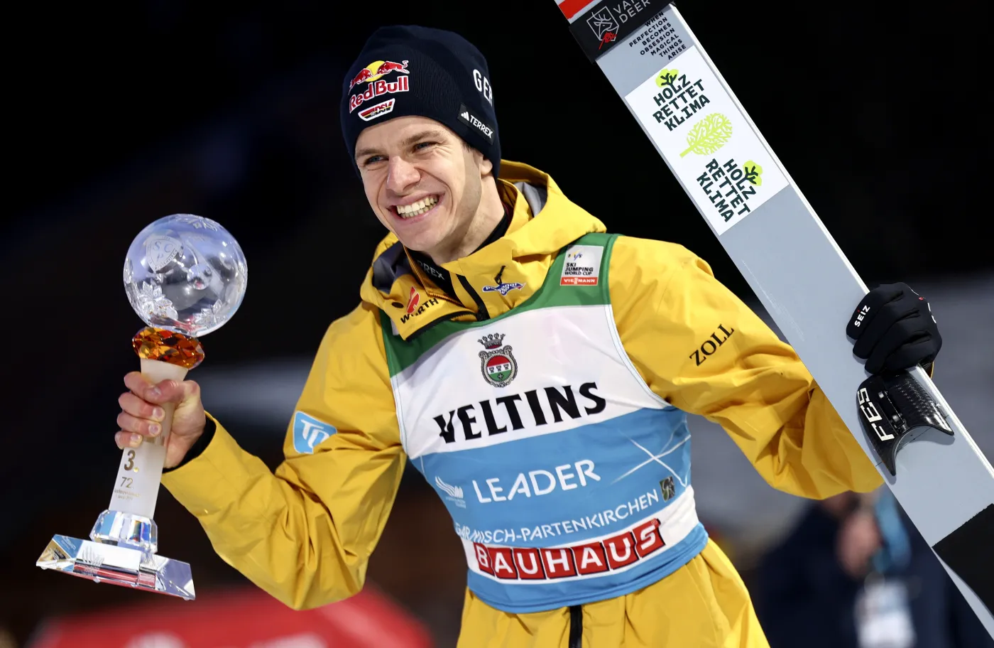Po 22 latach przerwy Niemiec znów liderem na półmetku TCS. Wellinger nie boi się Bergisel