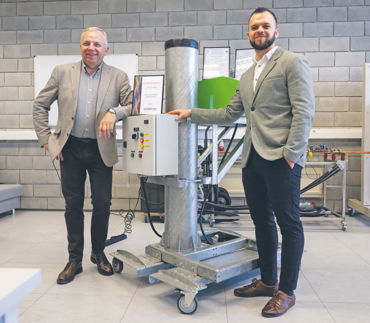 By prąd płynął bez przerwy