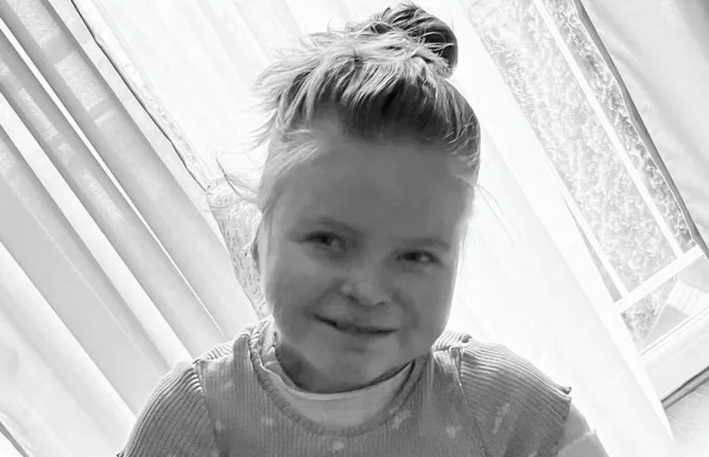 Nie żyje Zuzia Macheta. Zmagała się z "efektem motylka". Na jej leczenie zbierała cała Polska