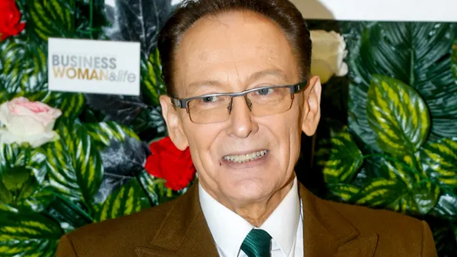 Gwiazdor "Klanu" w trybie pilnym miał operację. "Ostrzegam wszystkich" [WIDEO]