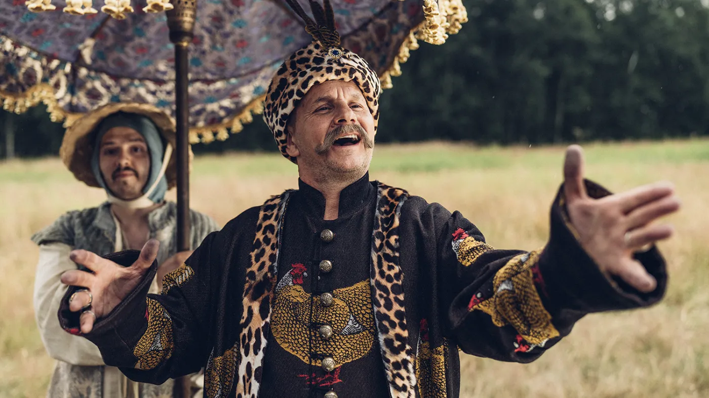 Bartłomiej Topa jako Jan Paweł Adamczewski w drugim sezonie serialu "1670"