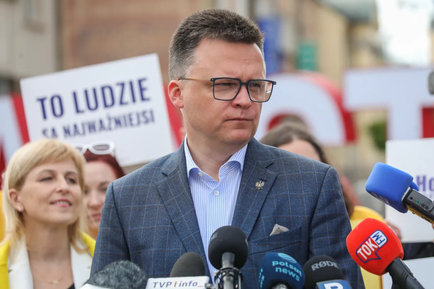Hołownia mówi STOP darmowym ziemiom dla Kościoła. Idzie z ustawą do Sejmu