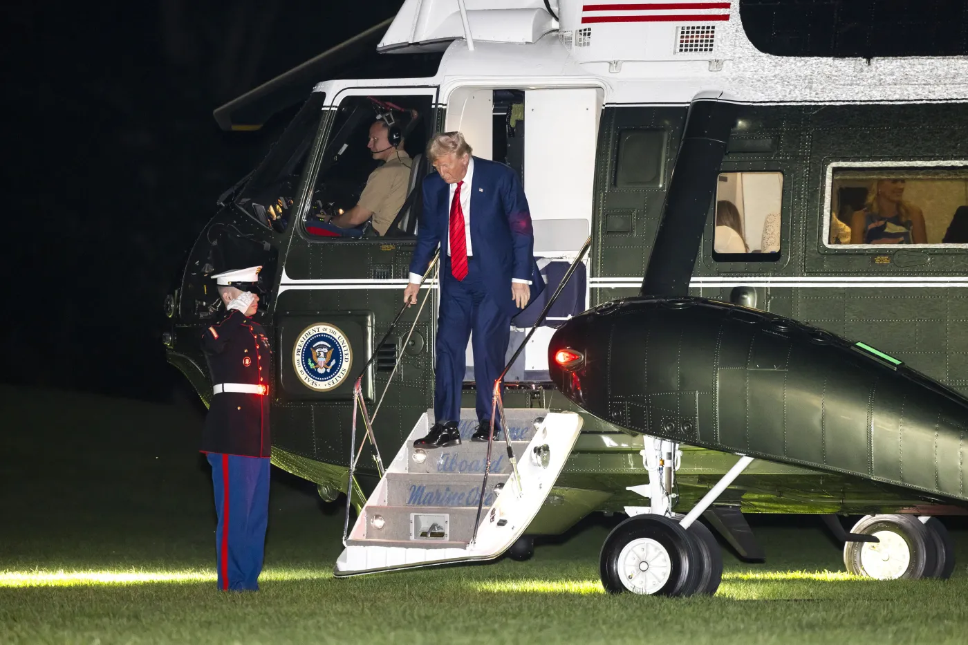 Donald Trump podjął ważną decyzję. Chodzi o bezpieczeństwo i system wizowy