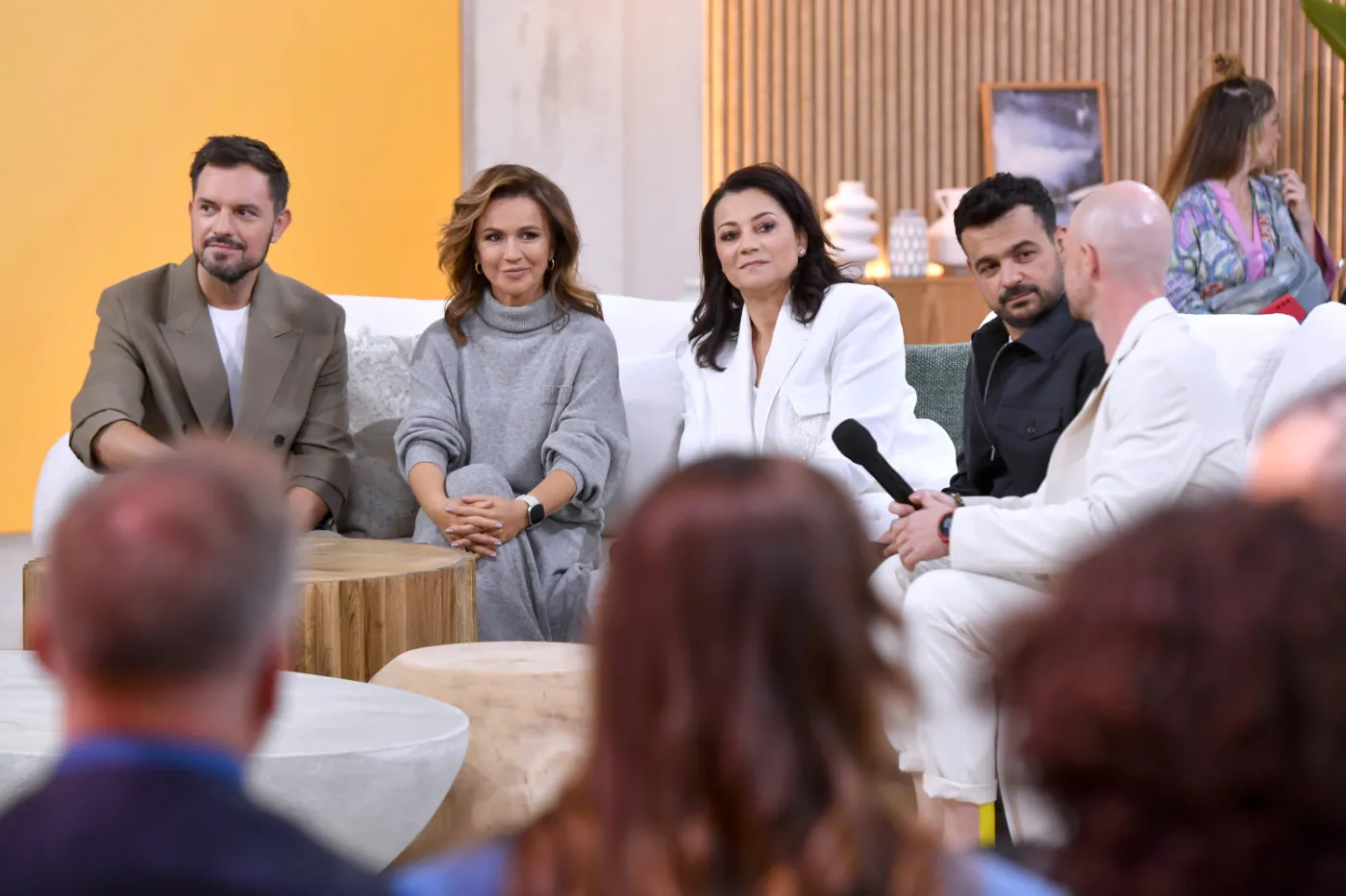 Kolejne rozstanie z TVP. Prezenter "Pytania na śniadanie" odchodzi