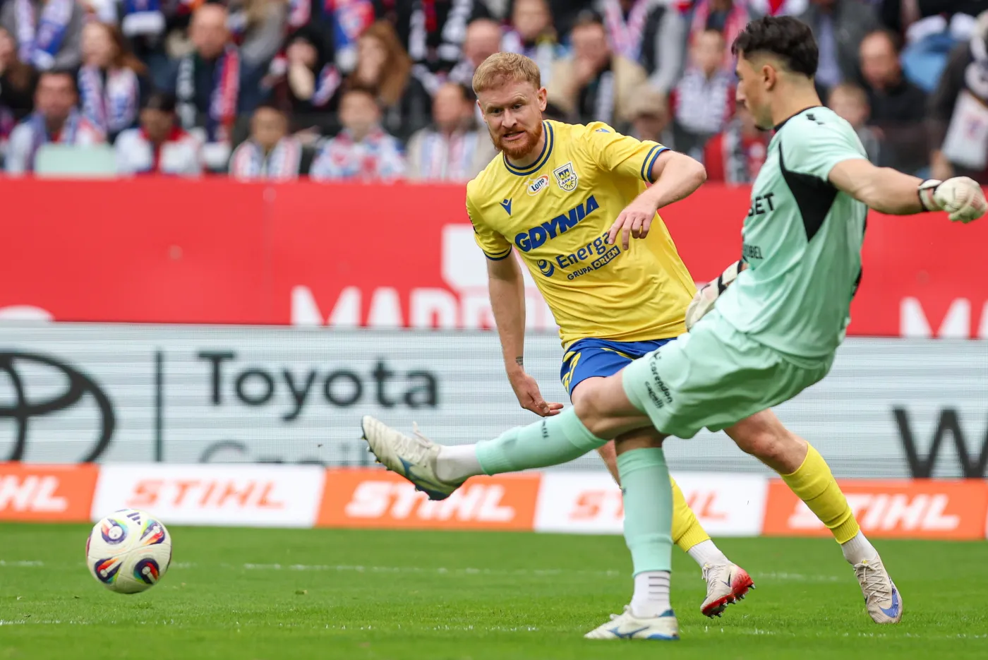 Górnik Zabrze zatopił Arkę Gdynia. Marcel Łubik popełnił kuriozalny błąd