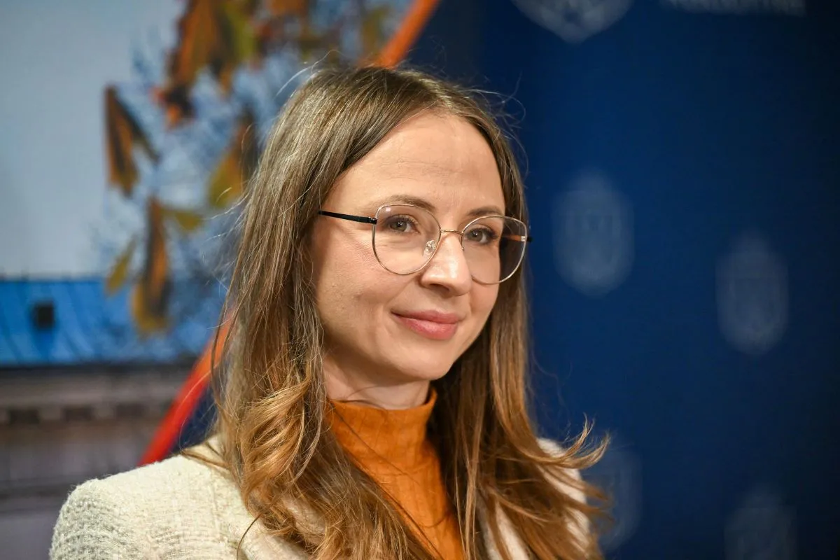 Skandal w Dino. Dziemianowicz-Bąk reaguje na "mrożenie" pracowników