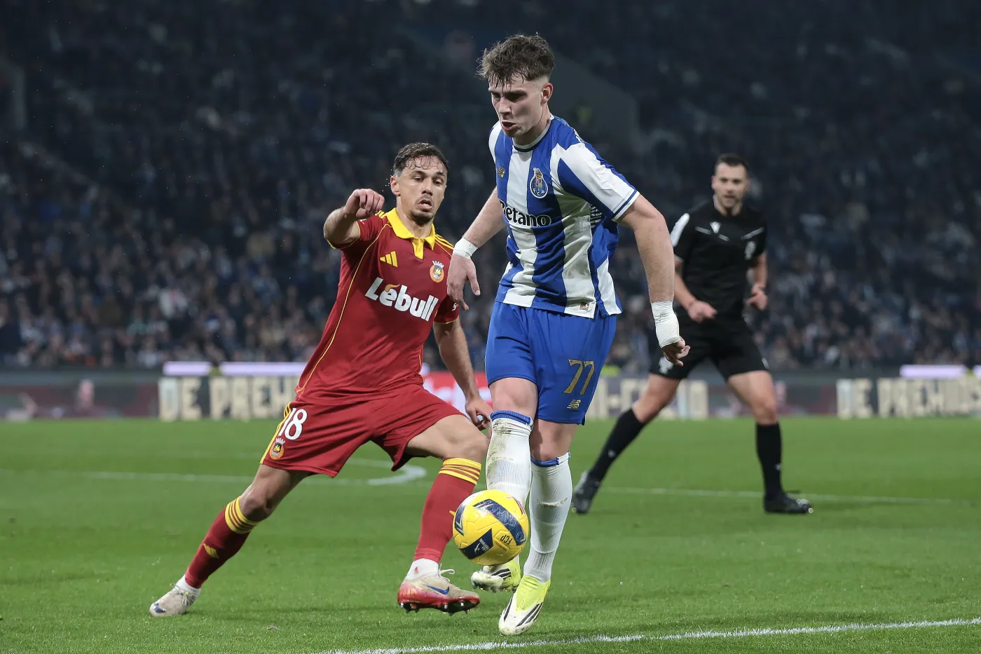 Pietuszewski jednym z bohaterów. Wypracował zwycięskiego gola dla FC Porto