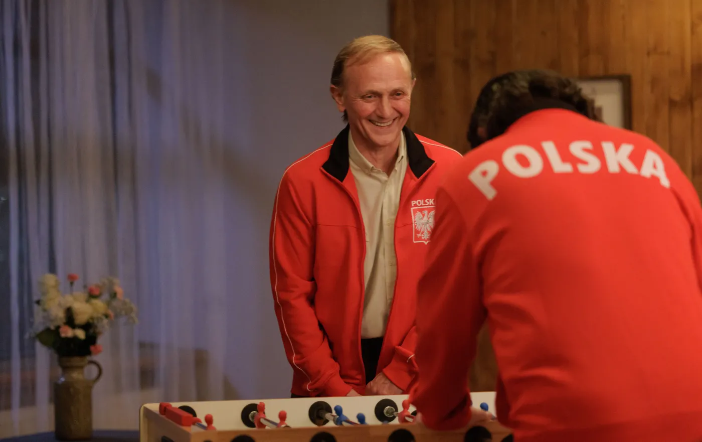 To trzeba obejrzeć. Zamachowski i Chyra jako giganci piłki. Reżyseruje twórca "Piłkarskiego pokera"