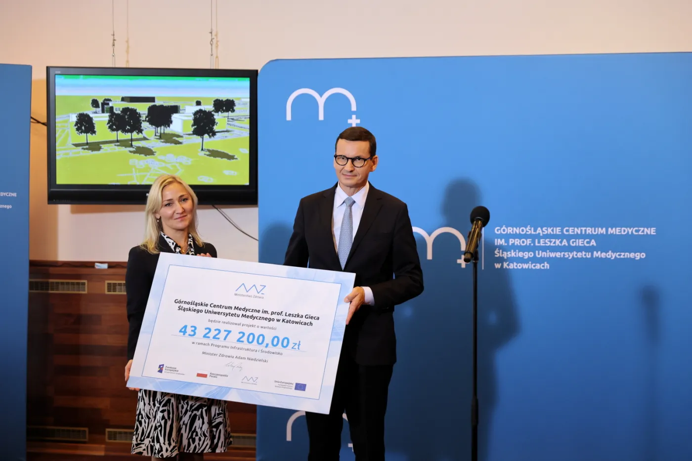Morawiecki obiecuje "bezprecedensowe środki na służbę zdrowia"