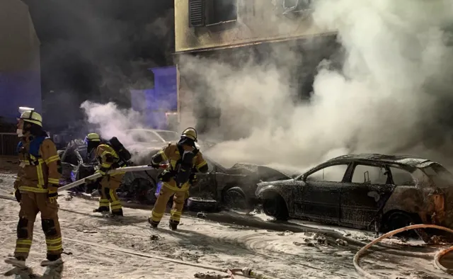 Pijany kierowca ciężarówki wjechał w 31 aut i budynek. "To jak pole bitwy"