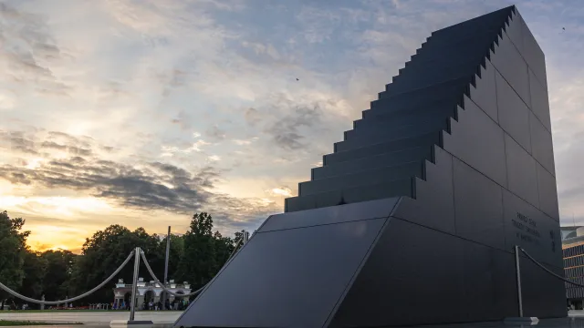 Zbigniew K. został uniewinniony ws. znieważenia pomnika smoleńskiego. Jest kasacja od wyroku