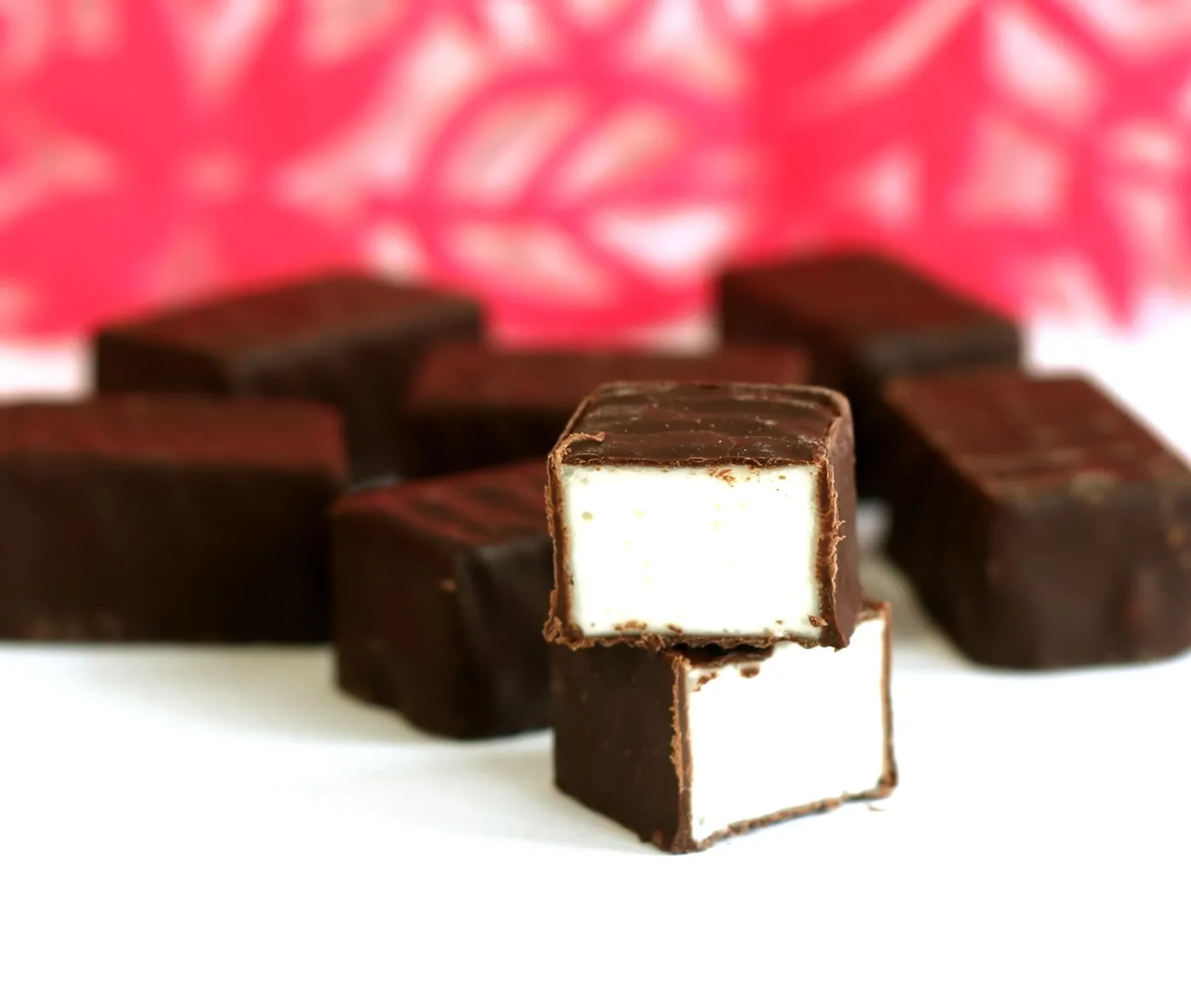 Przepis na domowe ”ptasie mleczko” w dwóch smakach. Którą opcję wybierzesz?