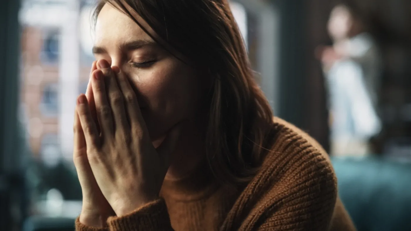 5 sygnałów, że ktoś cię nie lubi. Mowa ciała zdradza wszystko